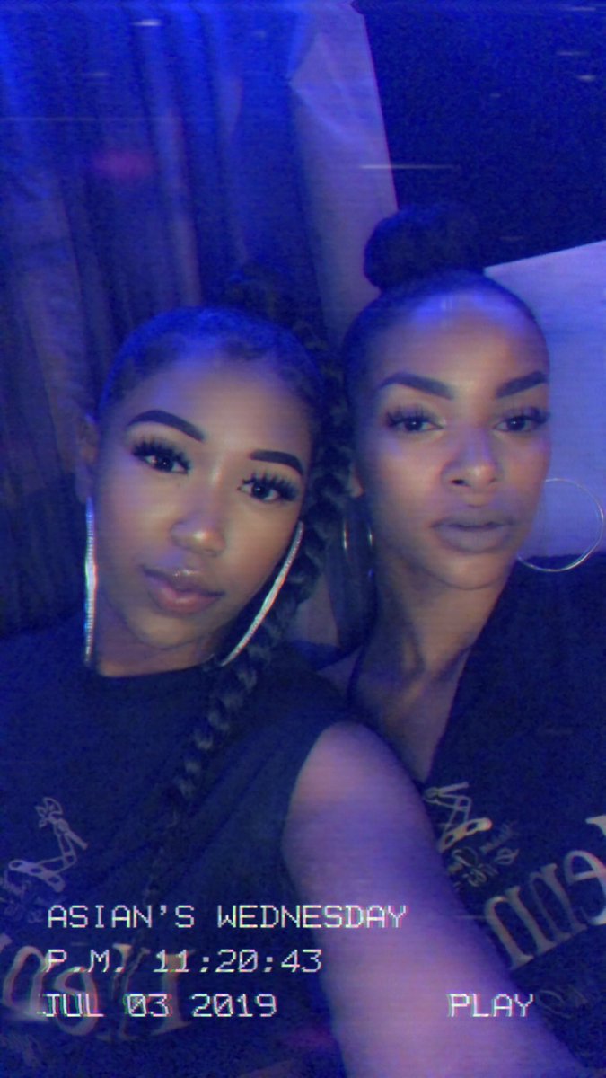 DenverTweets303's tweet photo. π We Are Proud Of Our Ladies Of #denverglobalmodels ππ½ββοΈπ§π½ββοΈ @KantBreakMe @AsiaCinnamon
They Showed Up And Set Shit Off At The #HennyThingIsPossible Private Party Last Night! Extremely Happy For These Ladies!! #AdelesAddictions #DenverGlobal #DenverTwitter #Henny5 #Korean #Black https://t.co/cUPgAmxjcy