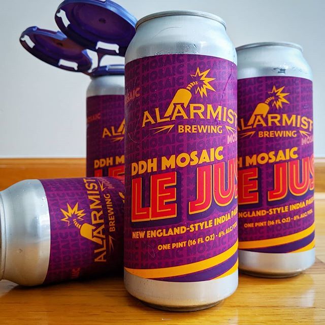ChicagoBeerPass's tweet photo. We've got some fresh cans of @alarmistbrewing DDH Mosaic Le Jus for this Independence day! 🍻🧨
.
.
#beer #craftbeer #beernerd #beerporn #beerpics #craftbeergeeks #beerphotography #drinklocalbeer #chicagobeerpass #chicago #beeradventures #beerogram #be… https://t.co/3VySo2xOHz https://t.co/3YI1eRdWoK