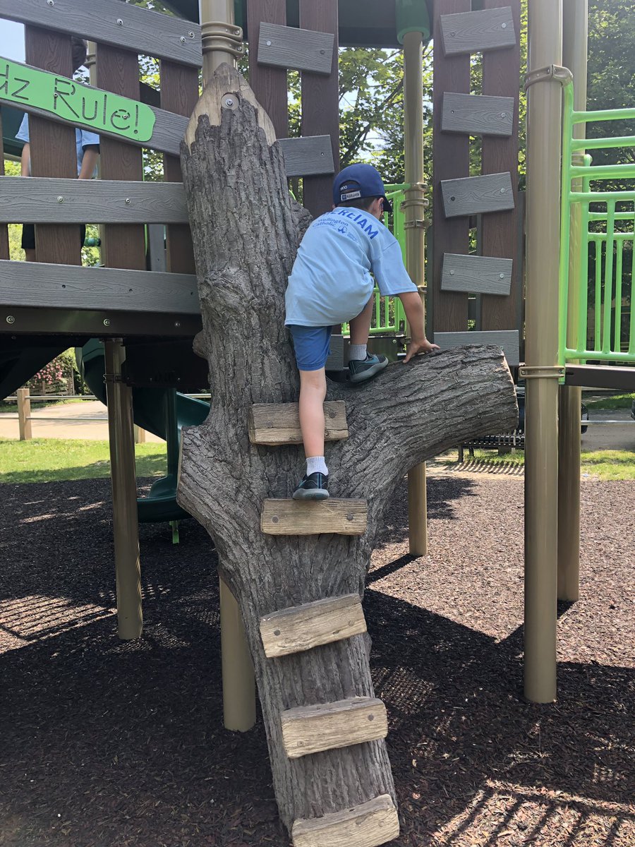 MsMeganMcCann's tweet photo. We had a pit stop at the park today after the magic show! #CampBlast #Play #Explore #WhatWCDSBDoes https://t.co/WrrpX4rVxe
