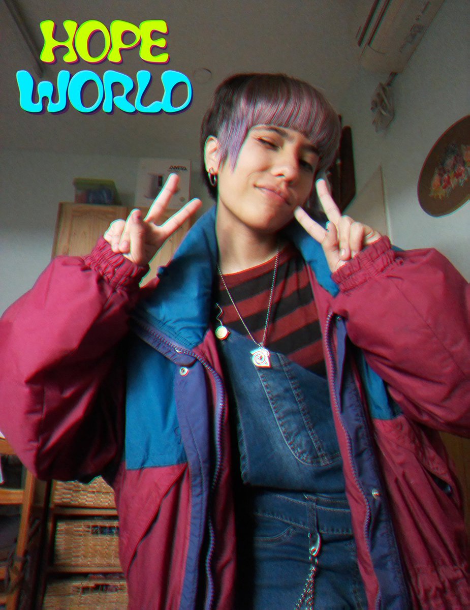 kanoiscancelled's tweet photo. Tengo un llaverito, yo con el logo del Hope World, y unos dibujitos que hice del amor de mi vida💕💕💕💕💕
#MadeInHopeWorld https://t.co/BZoxxs9ZW2