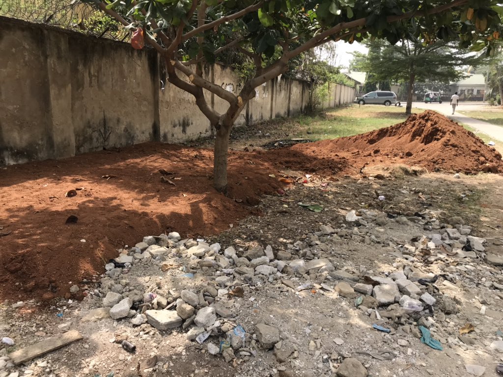 KogunanRingim's tweet photo. So this “vacant” plot served as a refuse dump and criminal hub for over 14 years beside my house in Gwarinpa. Countless letters to FHA to do something about it were never even replied and it only became worse and a threat to my family’s safety.... https://t.co/8XMZaL2lEd