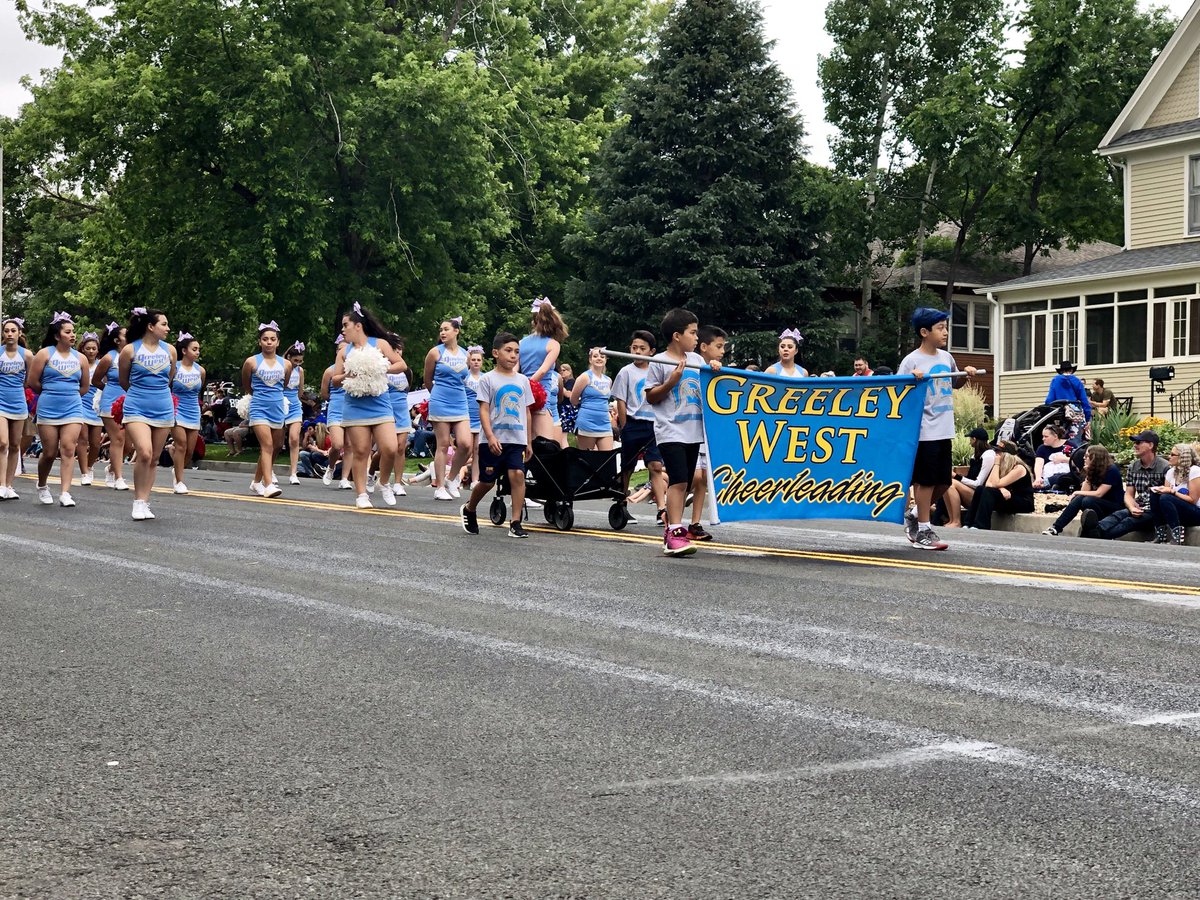 greeleyschools's tweet photo. Awesome job @GreeleyWestHS Cheer Squad at the Greeley Stampede Independence Day Parade! #ImDistrict6 https://t.co/jPk1DHQbER