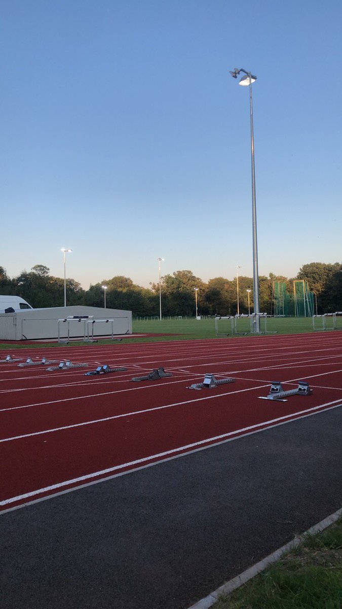 __Joewigfield's tweet photo. No photo but oh well, European Standard time for 3000m at Birmingham last nightππ½ββοΈβ
https://t.co/zgULR9pxIt