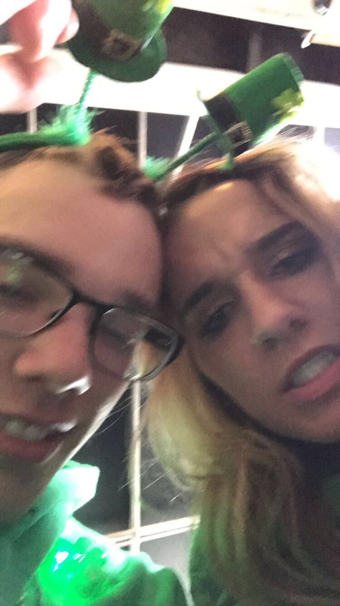 k_wall15's tweet photo. Happy birthday to the most intelligent person I know 😤 #bestfriends4ever @LichtAshley https://t.co/M2982pYrrr