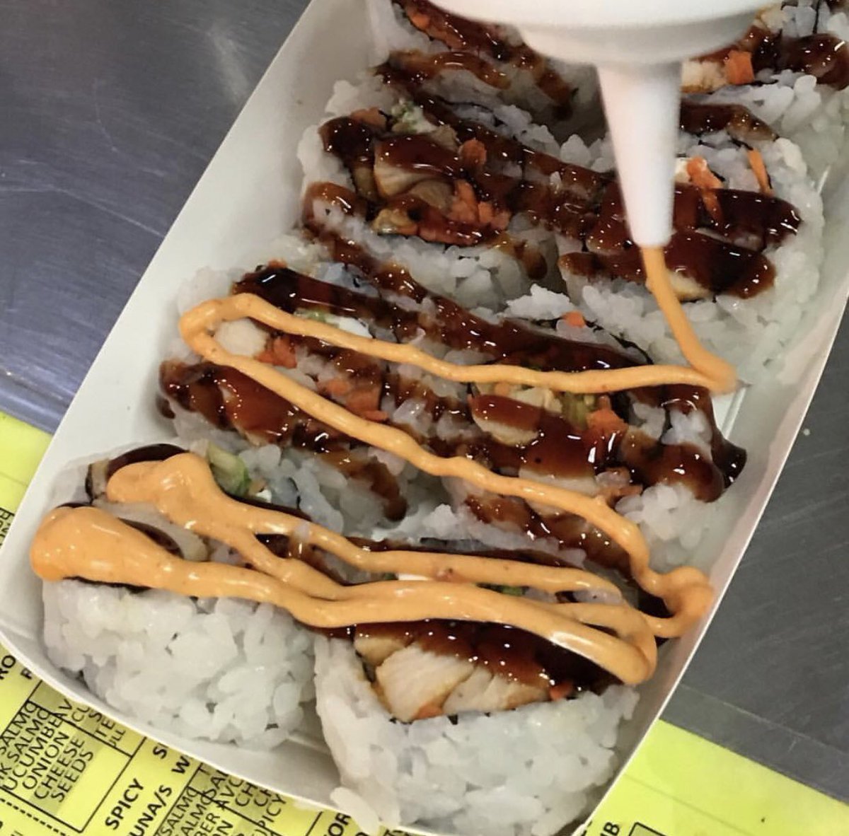 Double the sauce, double the pleasure! How will you sauce this #4thofJuly weekend? 😋
.
.
.
.
.
#sushi #rollbotto #dtsp #downtownstpete #stpete  #vspc #kspl #igerstpete #iheartstpete  #ilovetheburg #theburg