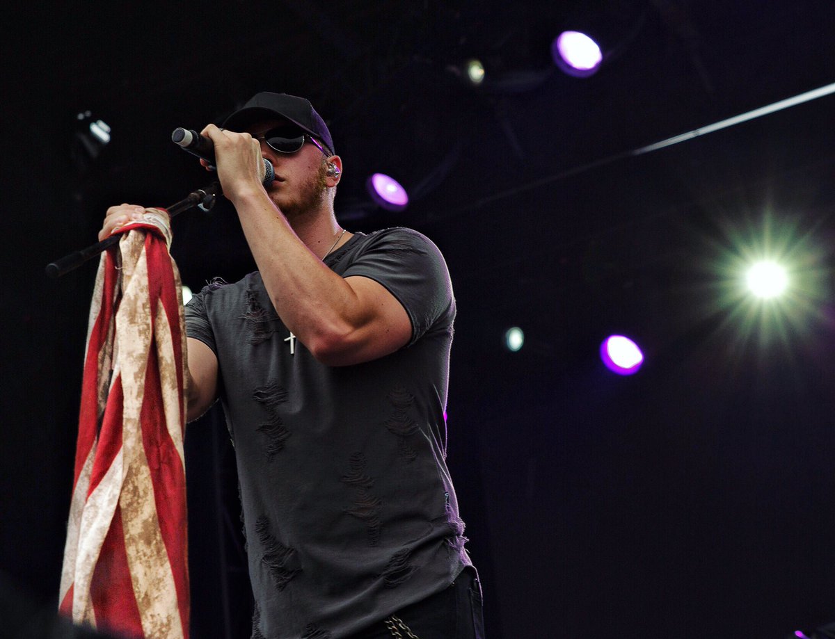 Only two defining forces have ever offered to die for you: Jesus Christ and the American soldier. One died for your soul, the other for your freedom. ~ Dennis Edward O'Brien, Sergeant, USMC 

Happy Birthday America, God Bless! #GythNation #IndependenceDay