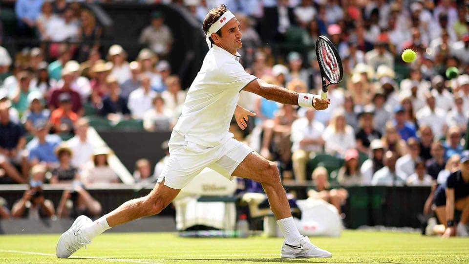 Uday1812's tweet photo. @rogerfederer will now face @la_pouille in his 70th Career Major 3rd round appearance. 💚 Roger has scored his 97th victory at @Wimbledon 🌱
The only British player who defeated Federer in Wimbledon was Tim #Henman in 2001 QFs.
#GoRogerGo 💙 https://t.co/UHNCgpGi4g