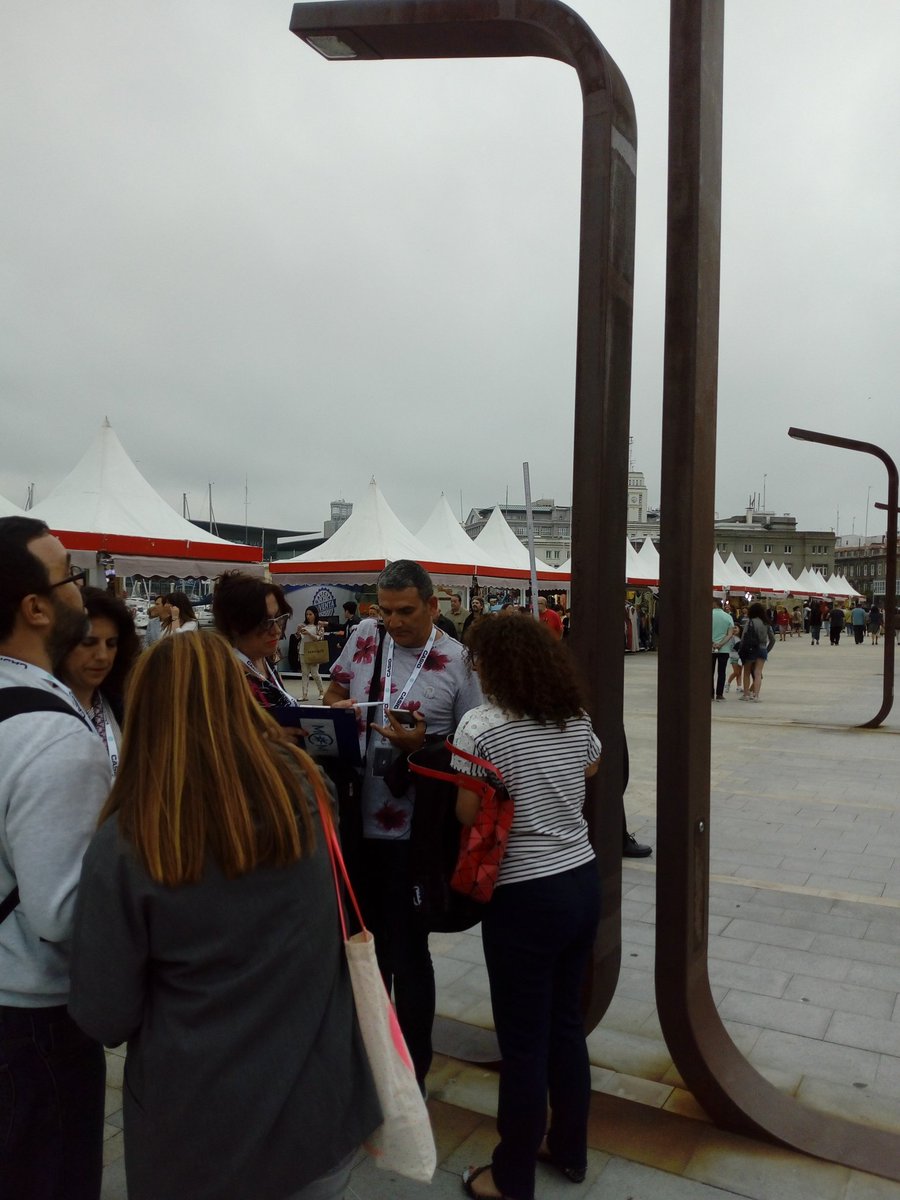 lazaroclaudia's tweet image. Haciendo tareas con @mathcitymap que han creado Matthias y Simone, coordinadores del proyecto #MoMaTrE de @EUErasmusPlus en @19jaem19