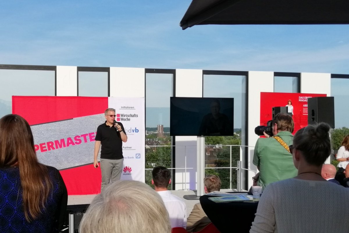 Huawei_Germany's tweet image. Wir müssen in Deutschland das Potenzial von Technologien wie Robotik, #5G und #KI für exponentielles Wachstum und Disruption verstehen, um auch in Zukunft bei der globalen Regulierung dieser Technologien mitreden zu können. @frank_thelen soeben beim @wiwo #supermaster Finale