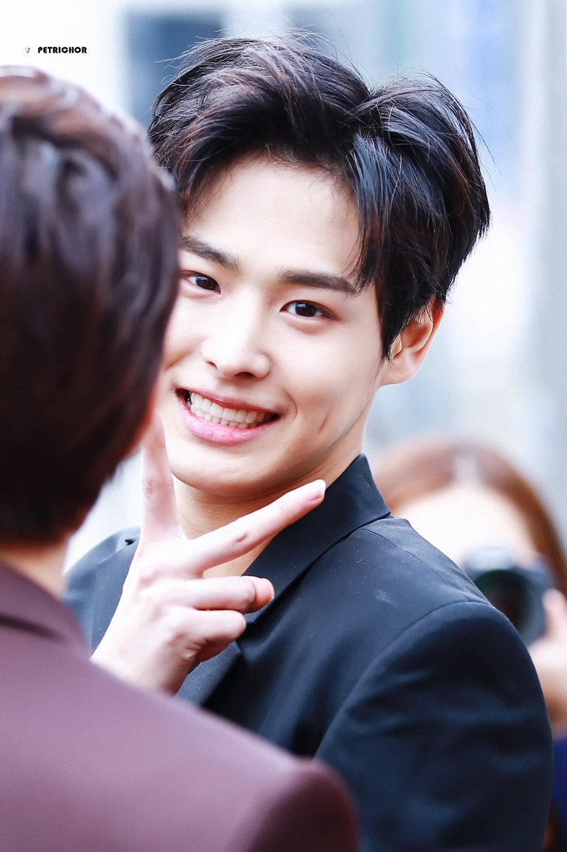 언제나 너의 꿈을 응원할게.  💫

#병찬 #최병찬 #BYUNGCHAN 
#PRODUCE_X_101 #프로듀스X101
#빅톤 #VICTON