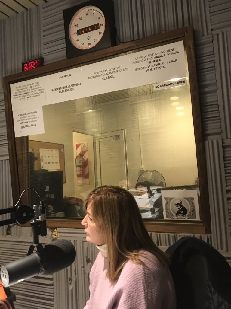 seubeuba's tweet photo. “El 68% de alumnos que concurren a realizarse el examen obligatorio de salud, acceden a hacerse el test voluntario de VIH”, Susana Serafino, psicóloga de #UBASalud. #FueraDelAula en @RadioUBA. https://t.co/Wry50aJzdI