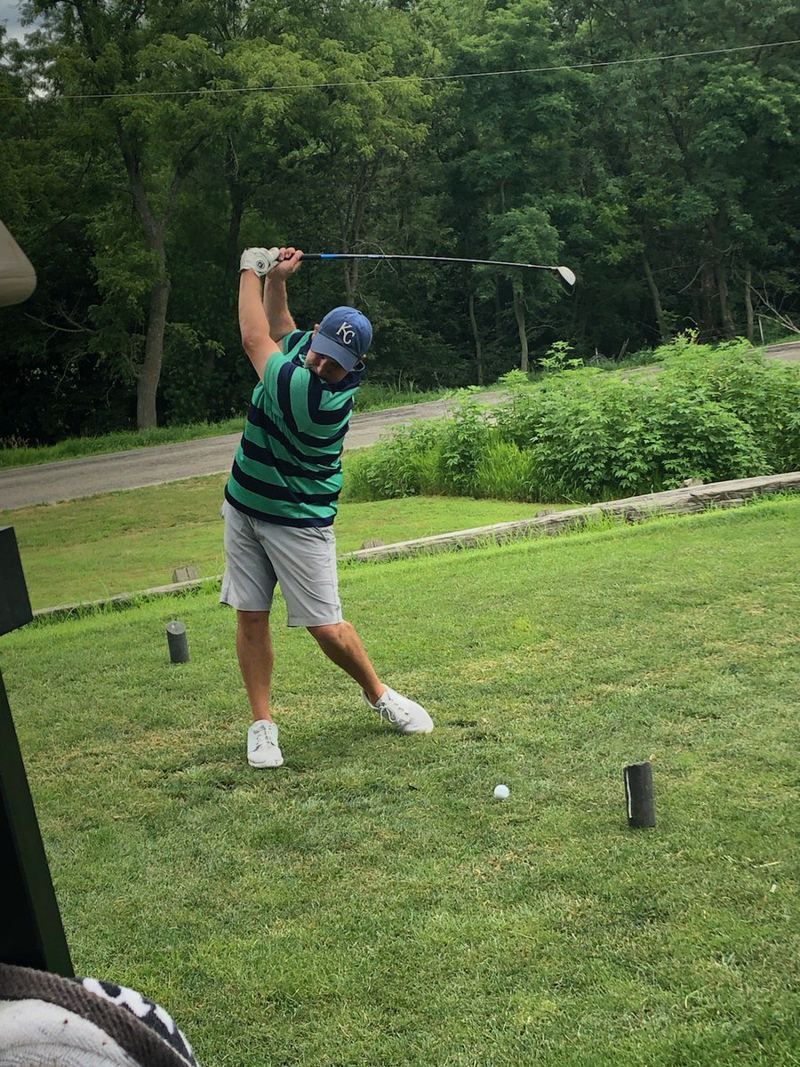 djacktracker's tweet image. #747 magic. Notice the body lean as he crushes it off number 1 tee. Key word on the back...low. #newchew #newdavid #skoalextrawintergreen #navy