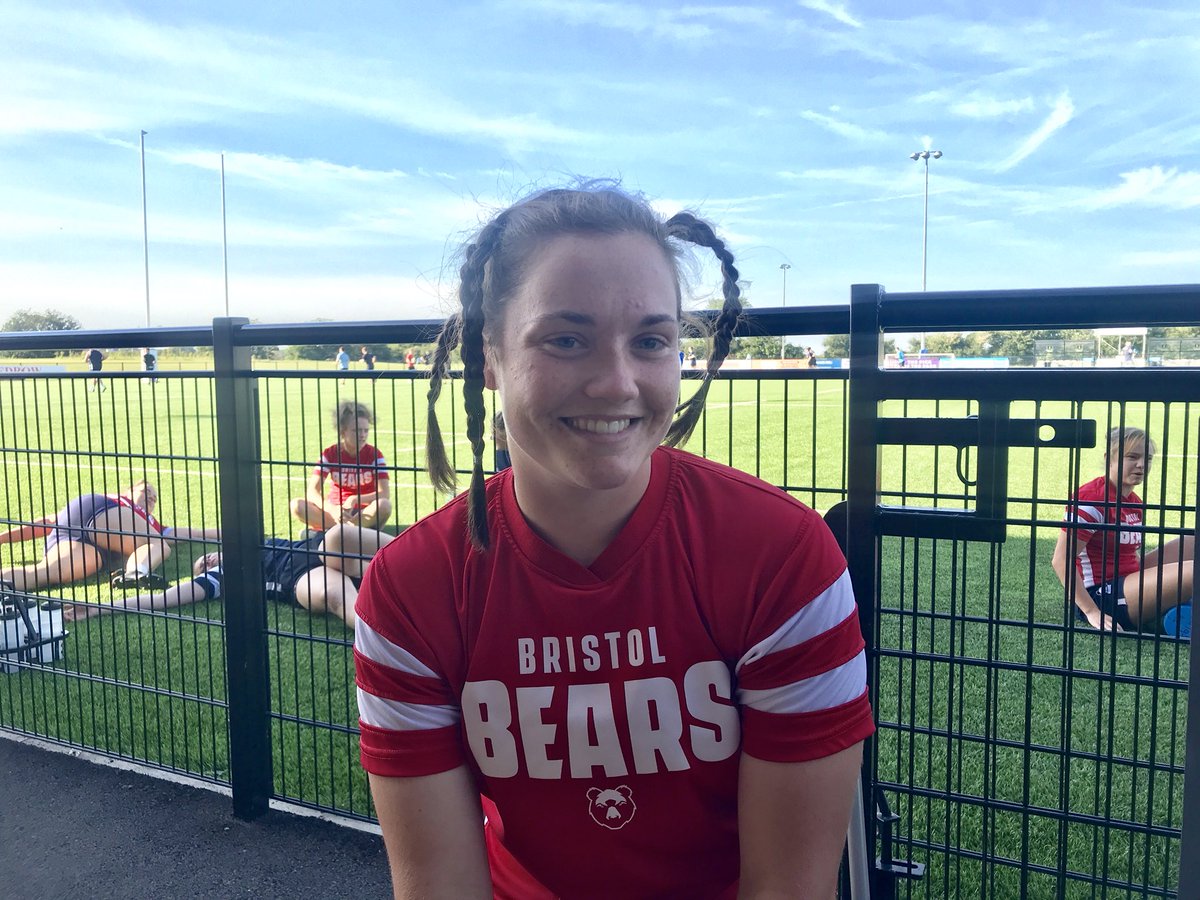 BristolBearsW's tweet photo. Before 🆚 After 💇

Huge shoutout to @PoppyLeitch who has braved the shave in support of @macmillancancer! 

She’s raised over £3️⃣0️⃣0️⃣ and there is still time to donate! 🙏🏼

Link to donate ➡️ https://t.co/cVj3jzMNKh https://t.co/IYAAz4B1va