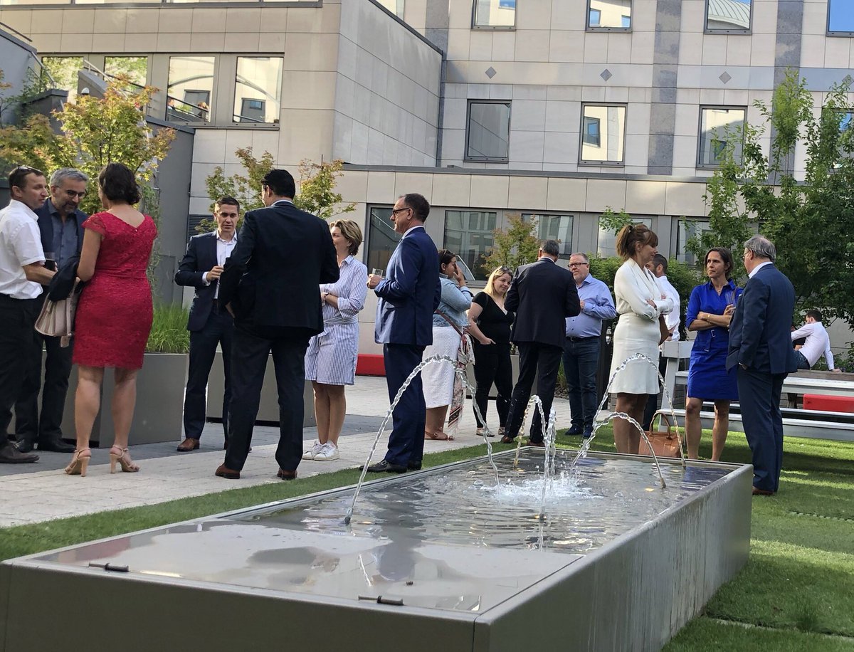 Nicolas_Sully's tweet image. Getting ready for this next edition of the #DigitalCircle in #Luxembourg! 🇱🇺 Let’s share, brainstorm and create about the New #ValueProposition!📱@vanksen  @AccentureLux @Google