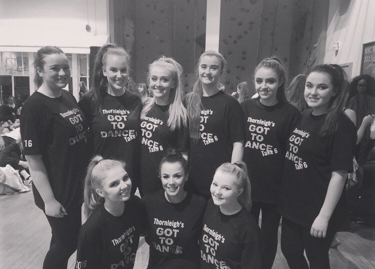 SO PROUD of my Thornleigh girls Ciara and Chloe for smashing their dance degrees and also getting Firsts!! We all smashed it!! Thornleigh represent✌🏼💃🏻 <a href="/thornleigh/">Thornleigh</a> <a href="/tsc_pedance/">Thornleigh PE/Dance</a> <a href="/DanceUCLan/">UCLan Dance</a> <a href="/uochester/">University of Chester</a> <a href="/uocdance/">Chester Dance</a>
