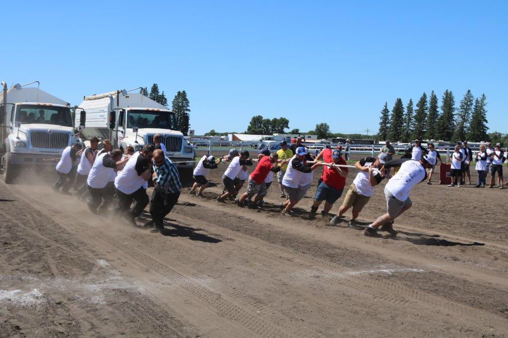 dawsonsmarty's tweet photo. 3 more days till the 5th annual potato truck pull for cancer care Manitoba. Come on down to the carberry fair this weekend to donate or buy raffle tickets. Event starts Sunday at 2:30. Hoping we can top last years number of $127,000 @SportsKevinO @VirginRadioWPG @GaryBeer8 https://t.co/Fjc2lZkkjc