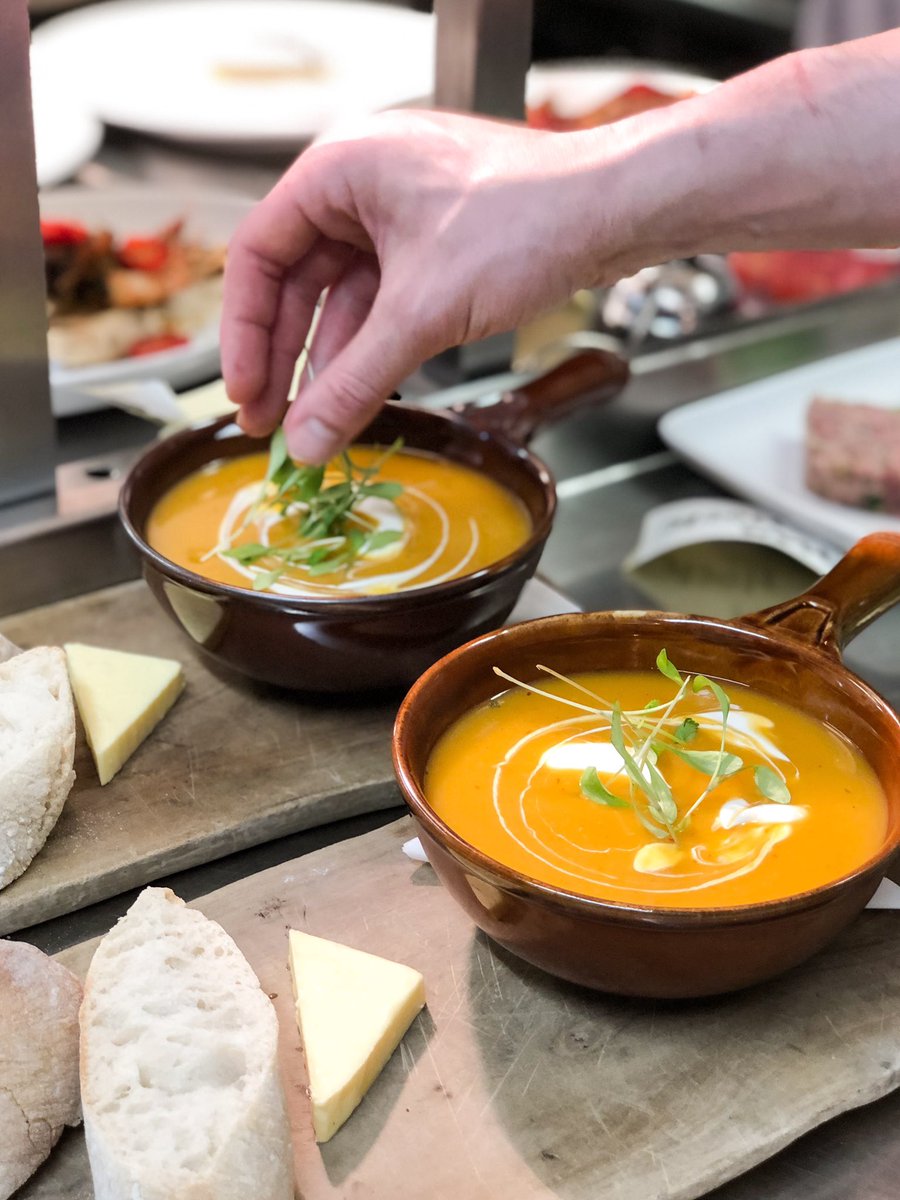 ship_styal's tweet photo. OUR NEW DISHES ARE NOW LIVE! You can now visit The Ship and try out our NEW dishes.. here are just a few (swipe across) 🍴🥂 #delicious #newmenu #styallife https://t.co/JlKVK2V5m8