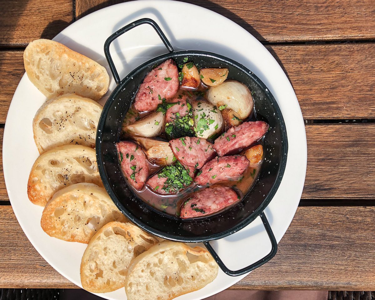ship_styal's tweet photo. OUR NEW DISHES ARE NOW LIVE! You can now visit The Ship and try out our NEW dishes.. here are just a few (swipe across) 🍴🥂 #delicious #newmenu #styallife https://t.co/JlKVK2V5m8