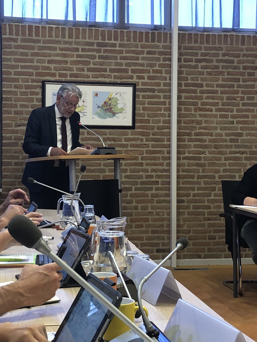 basdegroot1's tweet photo. @ca_egas @SGPMolenlanden bij behandeling 2020, waarom nooit #coalitieakkoord besproken in raad, waarom geen #bestuursakkoord van de raad! #samenlevingsprogramma is niet vastgesteld, wat is status? #basis op orde brengen! #sgp wil mee bouwen aan nieuwe gemeente! https://t.co/foHWfuvWSg