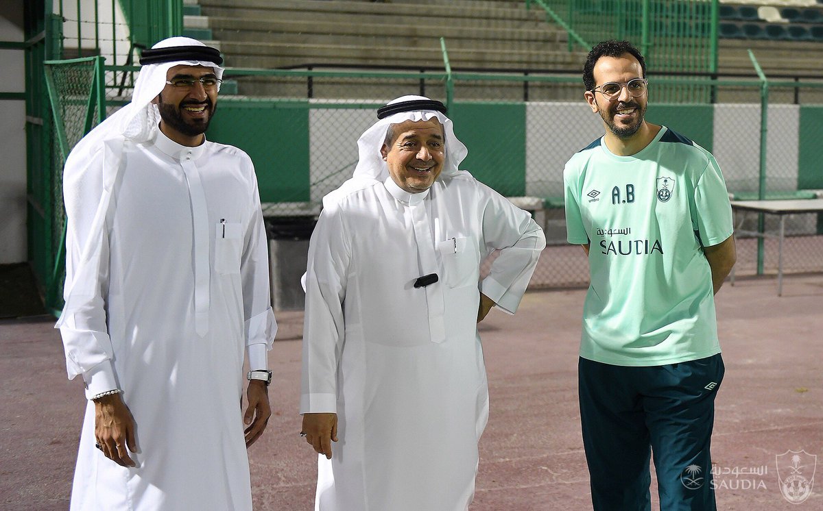 ALAHLI_FC's tweet photo. 👌🏻😃💚

 @alsayegh_ahmad https://t.co/vLE1xRVR9B