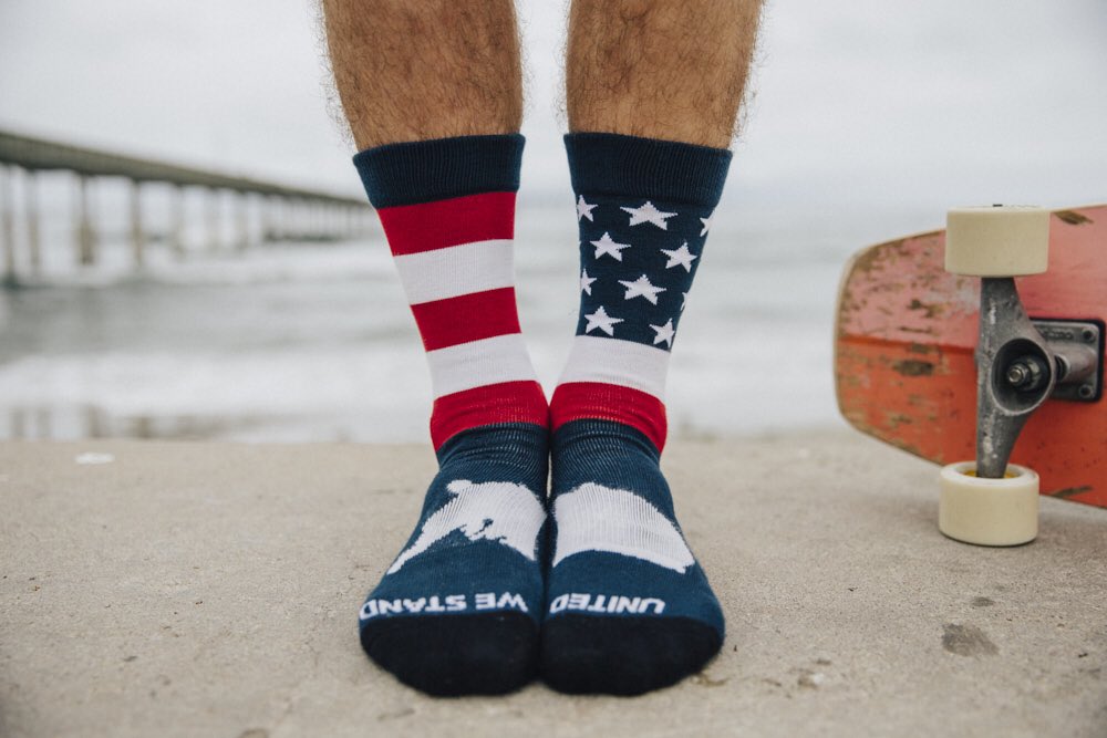 BambooSocks's tweet photo. Happy 4th of July ❤️🇺🇸

#4thofjuly #unitedwestand #love https://t.co/g2UKJ1jW6z