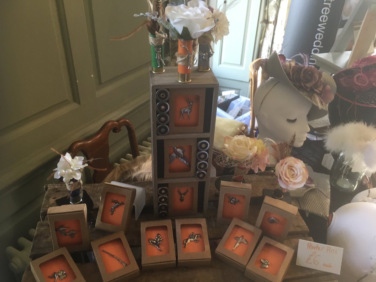 Box Clever Wedding tweet media