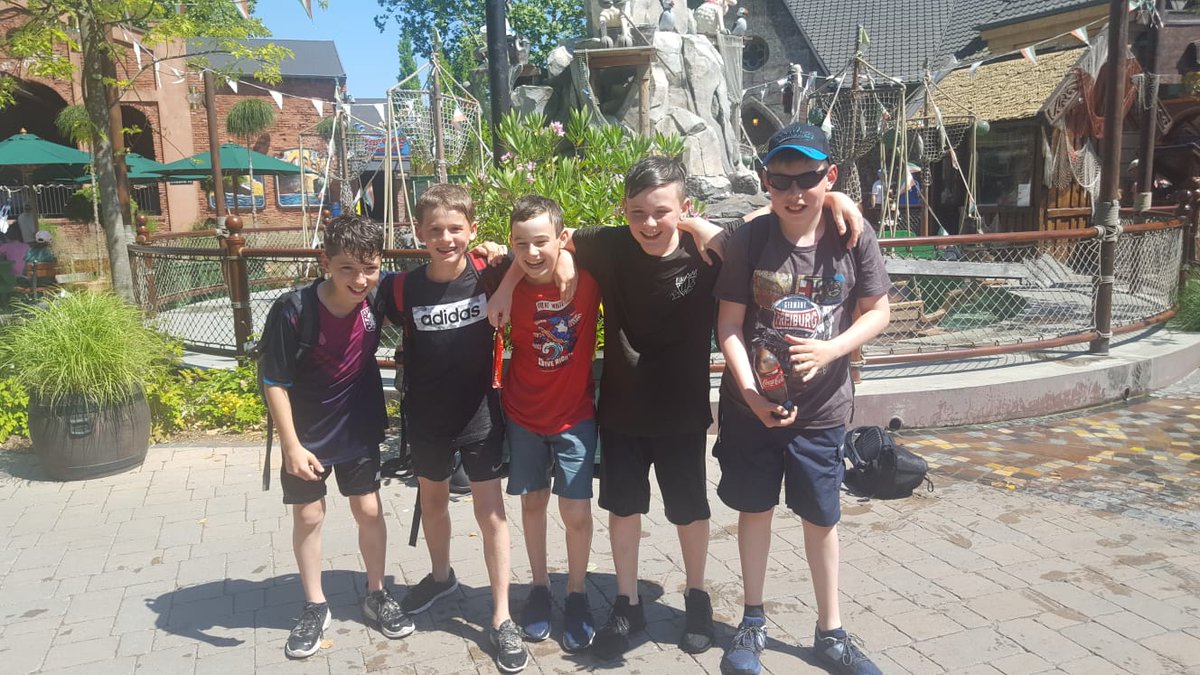 HA_Trips's tweet photo. @HabsAdamsGS @HA_Trips 
What a day! Experiencing so many European countries in one day. So many rides. So much to see. #year7germantrip #Europapark https://t.co/zUWZJXFJac