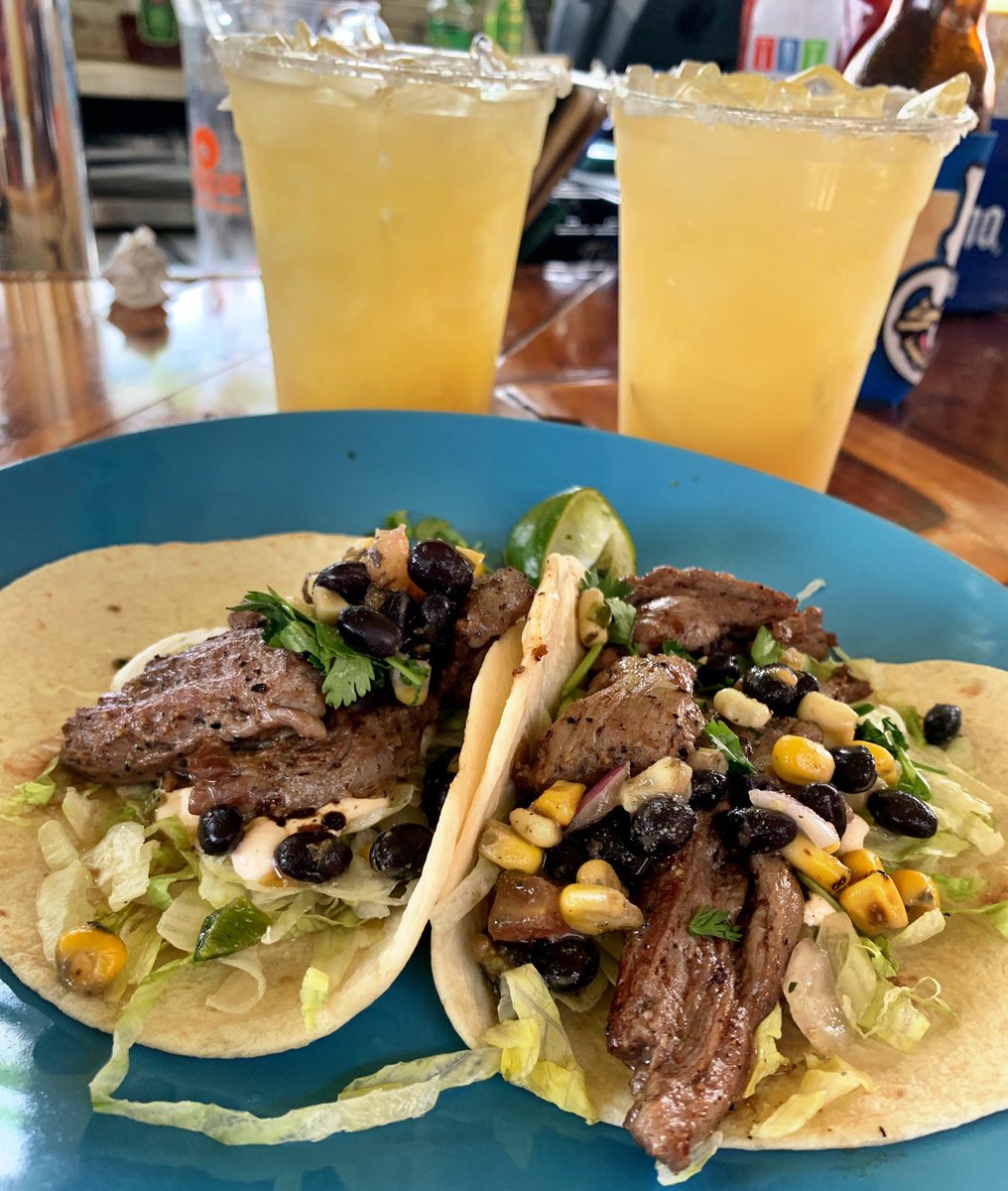 wigginstock's tweet photo. Am I doing America right? #tacolyfe https://t.co/gCa4v4fLNS