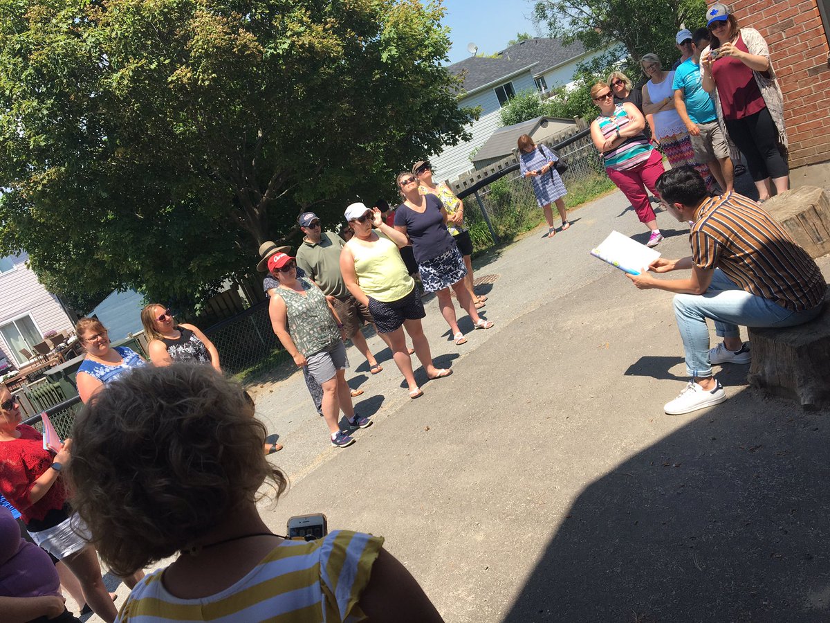 MJordanMcDonald's tweet photo. Thank you @JoelSeaman for inviting us outdoors and reinforcing how important it is for our students (and us) to connect with nature.  So much learning happens beyond the walls of the classroom.  #ShiftTheMindset  @NaturlCuriosity @abaco91 https://t.co/pGafQObyF8