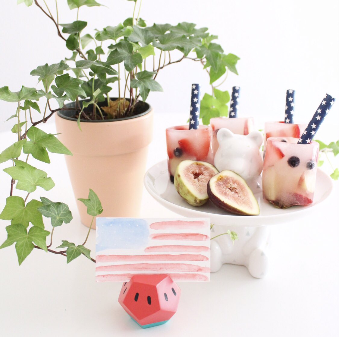 Happy 4th! Throw back to when we had these adorable 🍉place card holders!