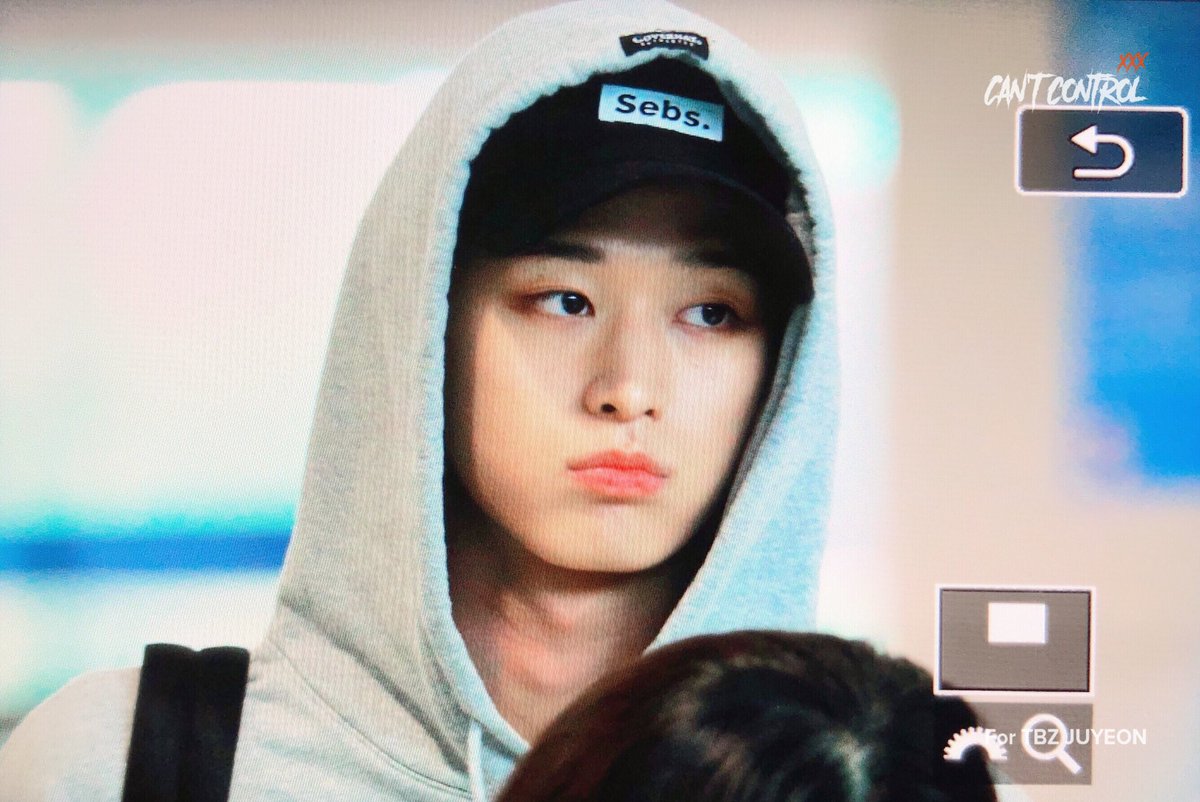 cantcontroljy's tweet image. 190705 케이콘가는 주여니 #THEBOYZ #더보이즈 #주연 #JUYEON #통제불능