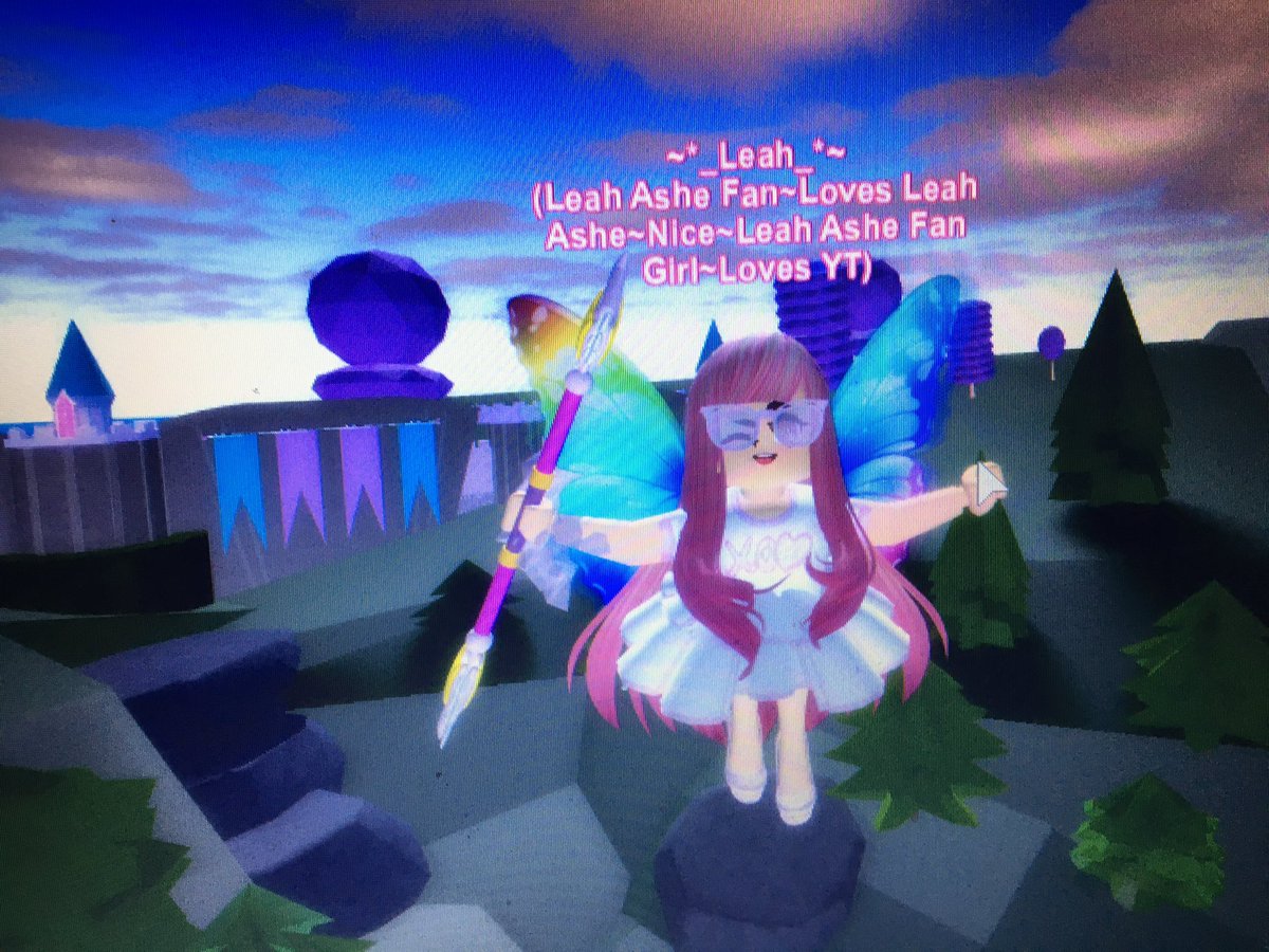 Leah Ashe Roblox Username - reacting to the new royale high halloween event new gameplay accessories in royale high roblox