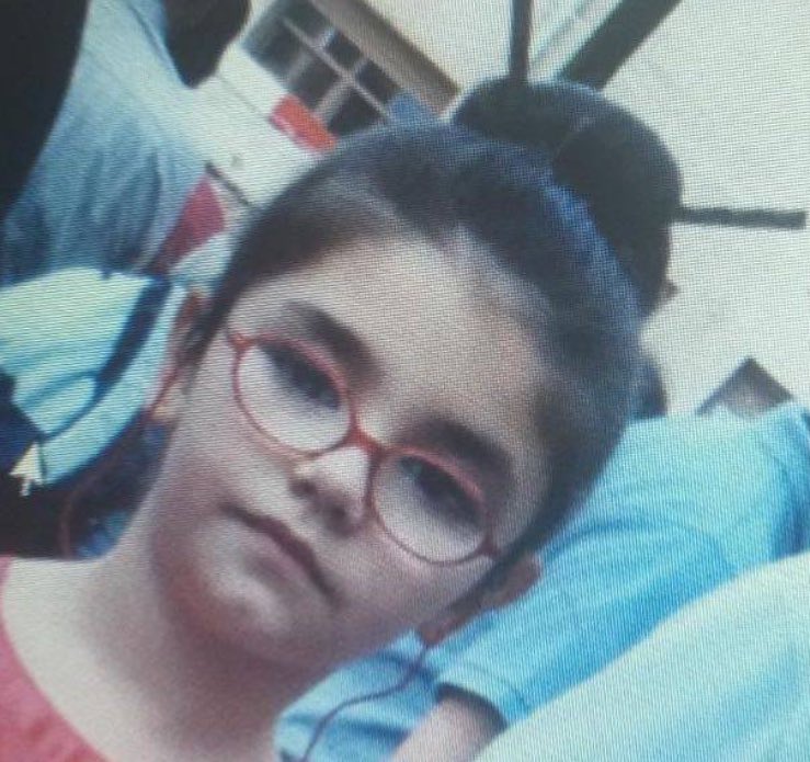 Beacrespo_12's tweet photo. Anda que no tengo yo una hermana guapa 😍🤤 https://t.co/DUsKnmfxww