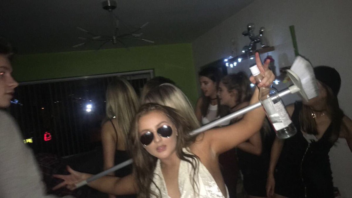 ellatinman's tweet photo. happy birthday to my best friend everrr!!! can’t wait to celebrate with u this weekend &amp; spend my whole summer with u😁😁love u 4 ever💖💓💗 @meghandy_ https://t.co/gwH6ia6GR3