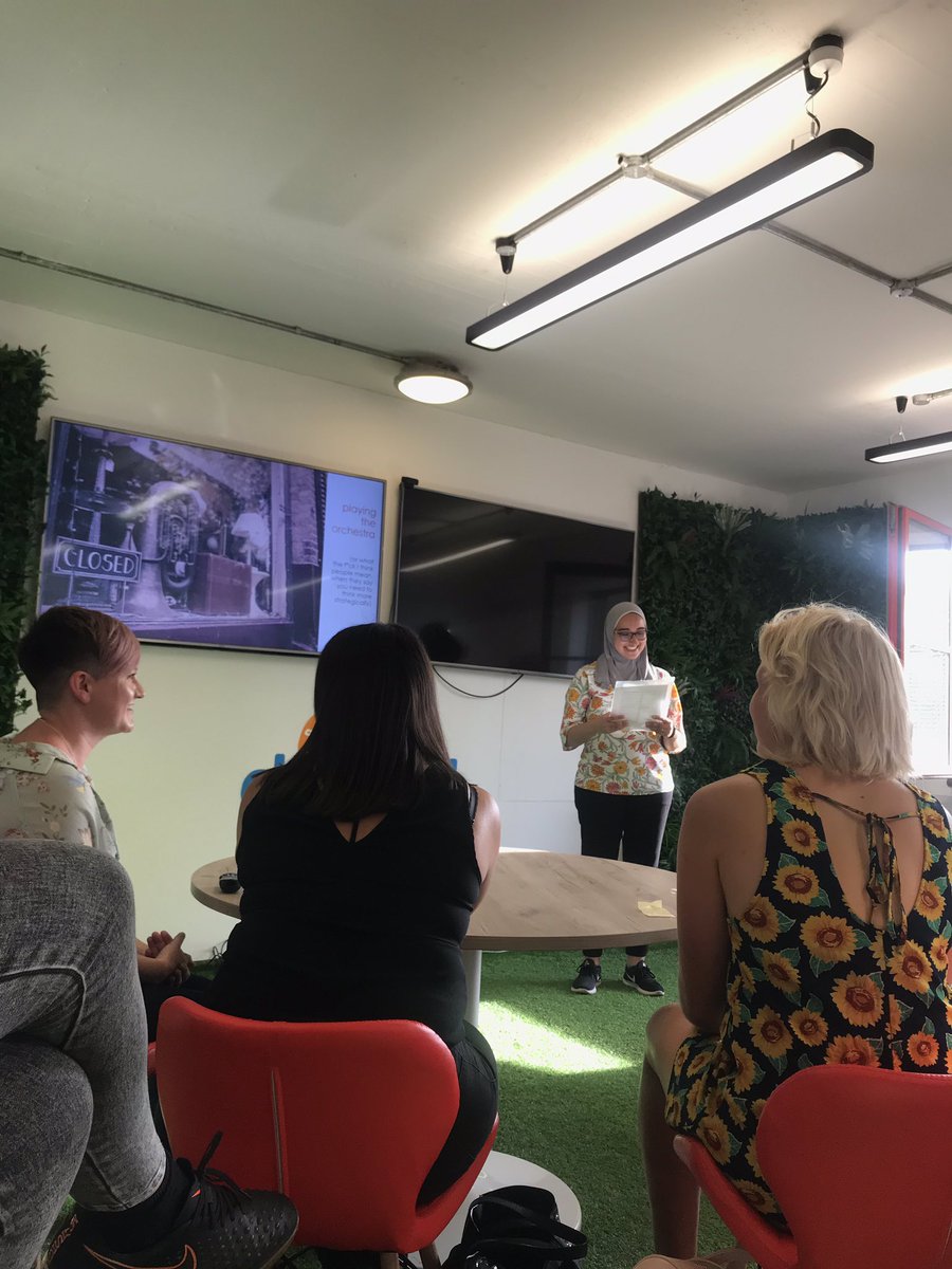 Had such a great time tonight at <a href="/techseowomen/">Women in Tech SEO</a> meetup, with the incredible speaker <a href="/hanna_bo_banna/">hanna</a> and the amazing host <a href="/areej_abuali/">Areej</a> ! And of course all the great women in tech SEO who are part of this group 😍🙌🏻