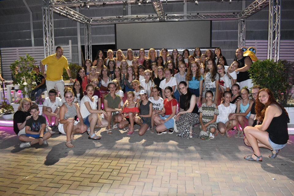 laurakate_09's tweet photo. just 79 &amp; our new ukrainian best friends! https://t.co/v4cMxZnYhg