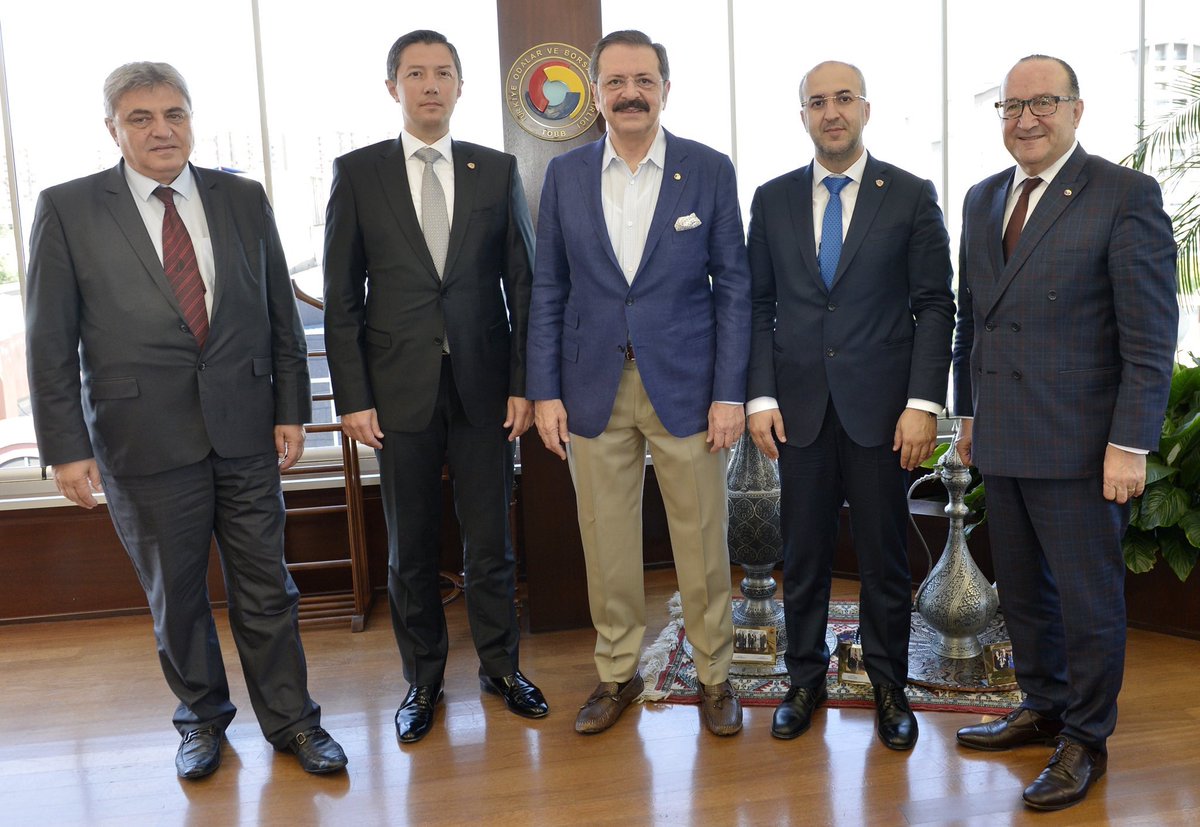 bultisad's tweet photo. + Ankara’da ise; Başkan Edis Emre, Başkan Vekili Ömer Eren ve Genel Müdür Ventsislav Venkov’un Türkiye Odalar ve Borsalar Birliği Başkanı @RHisarciklioglu ve Başkan Yardımcısı @AyhanZeytinoglu ‘na yaptığı ziyarette 2 kurum arası işbirliğinin arttırılması konusu istişare edildi. https://t.co/KRG8SZTurK