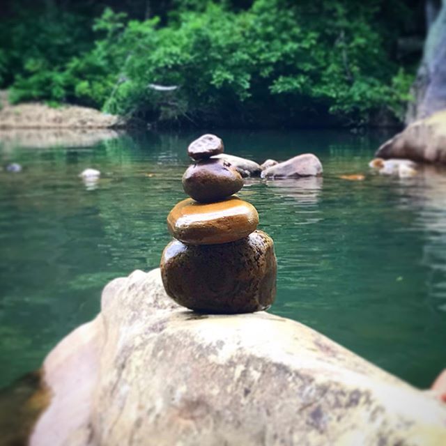 OutboundEscobar's tweet photo. Taught the boy how to build Carins today. He mastered this crucial skill pretty quickly. #GetOutMore #Carin #Hike #Adventure #Travel https://t.co/C8yvfvlnZr https://t.co/2ZevBrAQN3