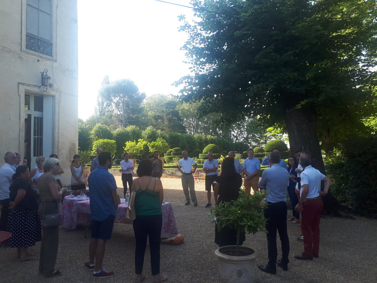 actiparc's tweet photo. Ce matin, dernier petit café avant la trêve estivale, accueillis par Mme et M d'Alauzier à l'orangerie du Château Lacoste https://t.co/Tb746B4eaW