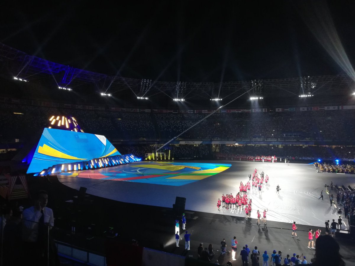 gdiguglielmo's tweet photo. @Napoli2019_ita un grande evento e un grande successo @VincenzoDeLuca https://t.co/ZUSAHi7FfZ