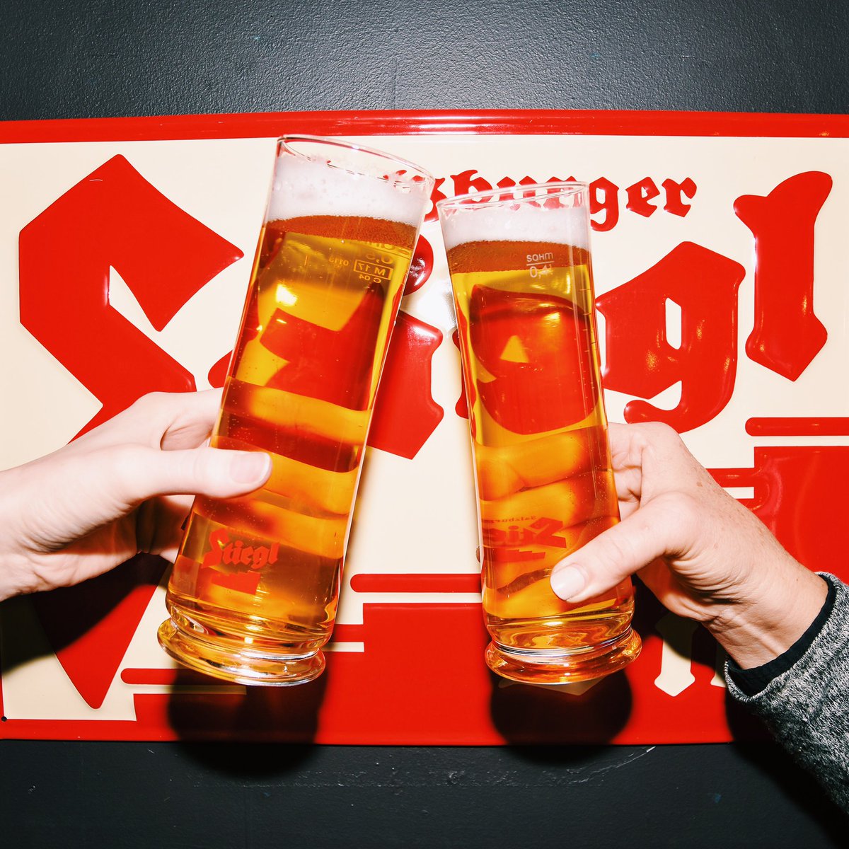 QueensBarAndGrill tweet media