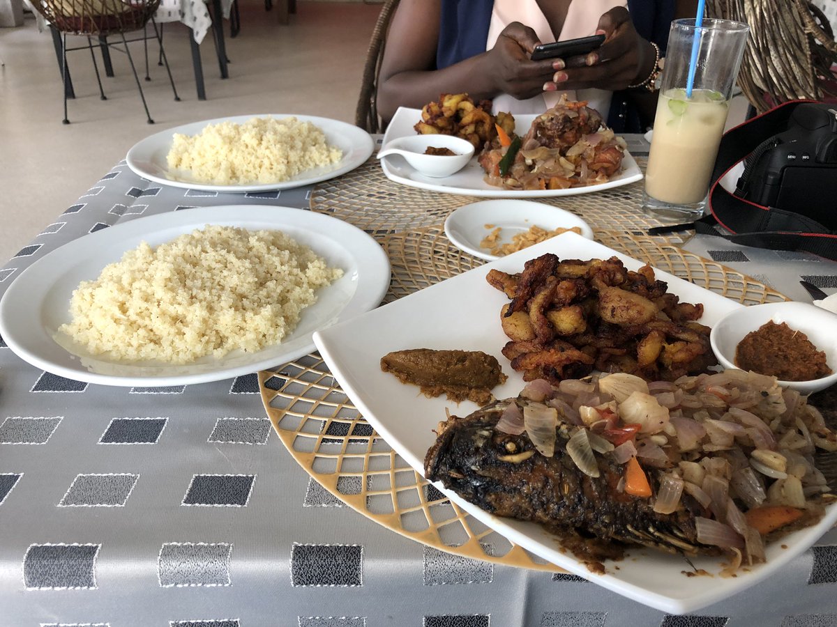 mbakatre's tweet photo. #Abidjan est plus doux que #Paris ! #YaPasMatch #lwili https://t.co/6DriL8MIyw