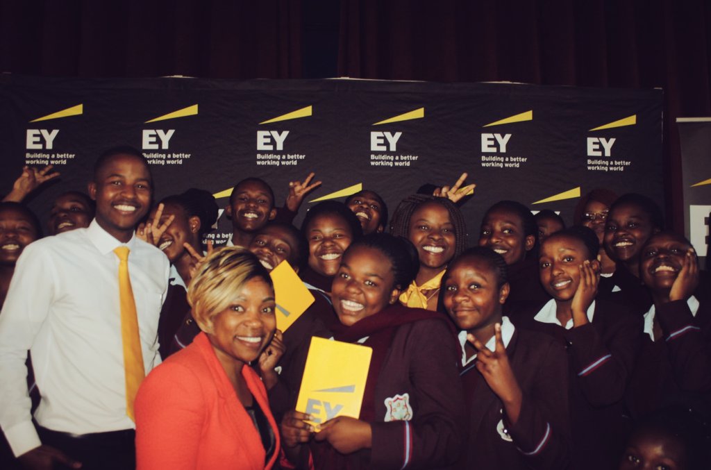 'No country can ever truly flourish if it stifles the potential of its women and deprives itself of the contributions of half of its citizens'- @MichelleObama 

#WithEducationSheCanLead 
#RiseToTheChallenge 
#Advisory
#EYZimbabwe 
#EYRipples