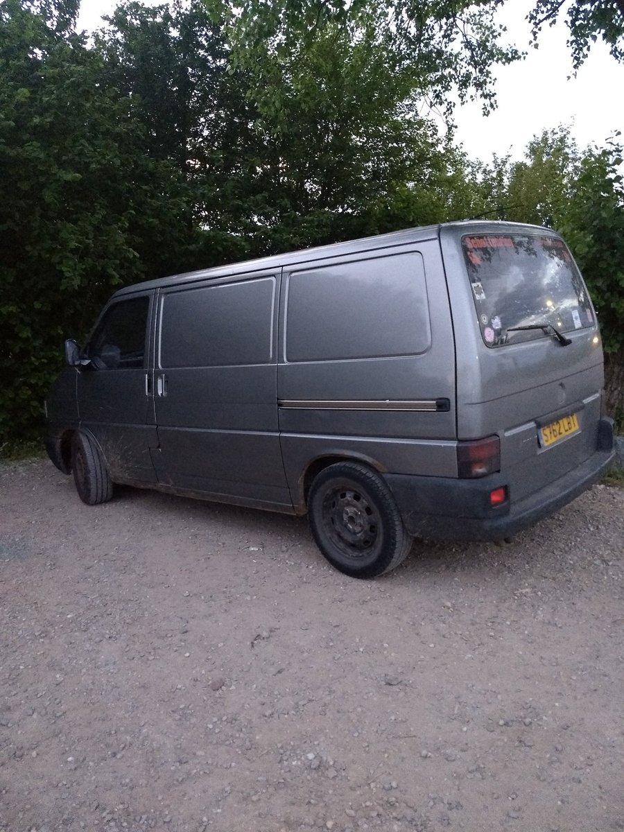 rossross82's tweet photo. @TrueCrimeGuys #creepvan spotted at my local beauty spot.. Blacked out rear window made me a little nervous 😂😂😂 https://t.co/cFJHVb7PGz