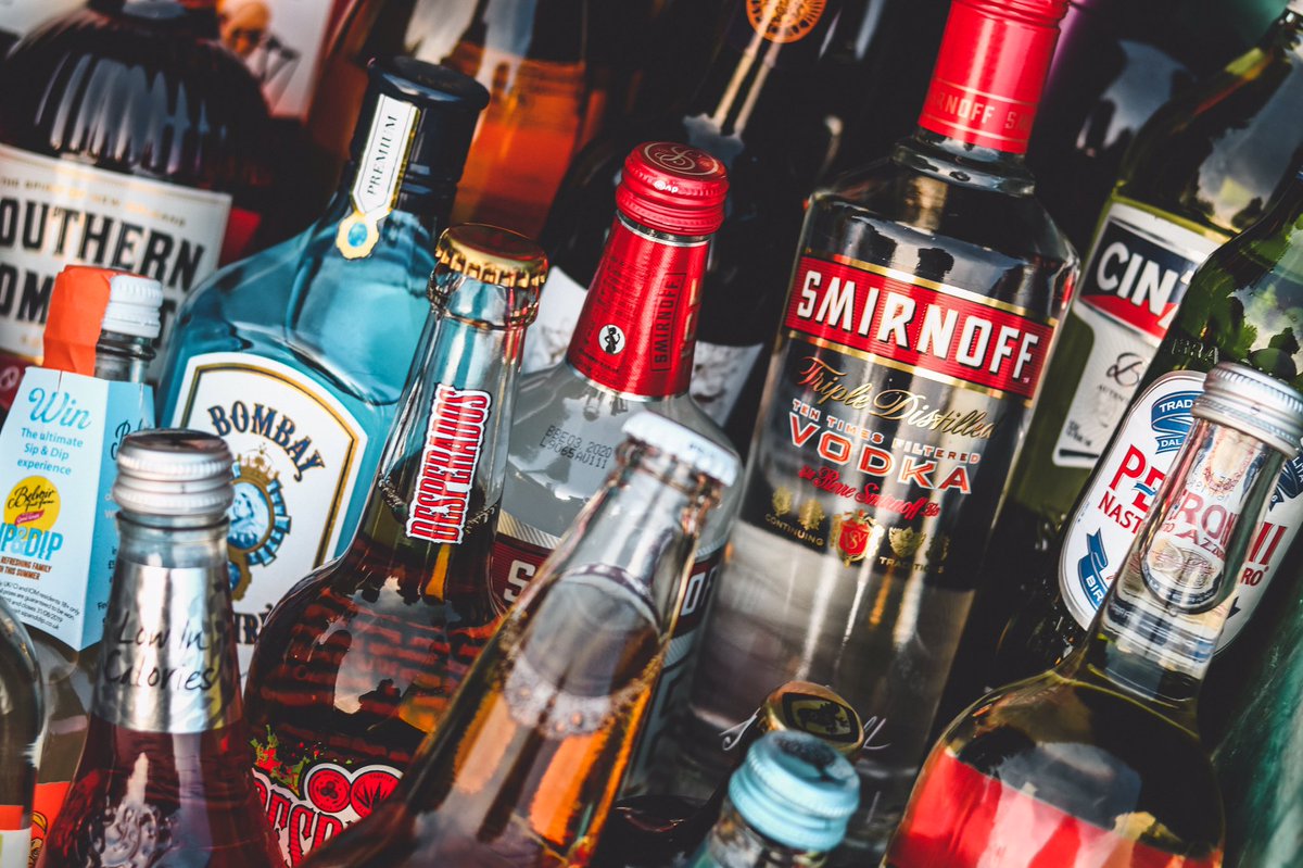 MK17MITP's tweet photo. Our biggest raffle prize is here!
Over £100 worth of alcohol &amp; soft drinks could be yours for just £5 per ticket!

Some of the drinks included are:
💫Bombay Gin
💫Smirnoff Vodka
💫Southern Comfort
💫Magnum Prosecco 

Plus bottles of wines, beers, tonics &amp; Coke Zeros!

#LoveMK https://t.co/zJvkvDcEPq