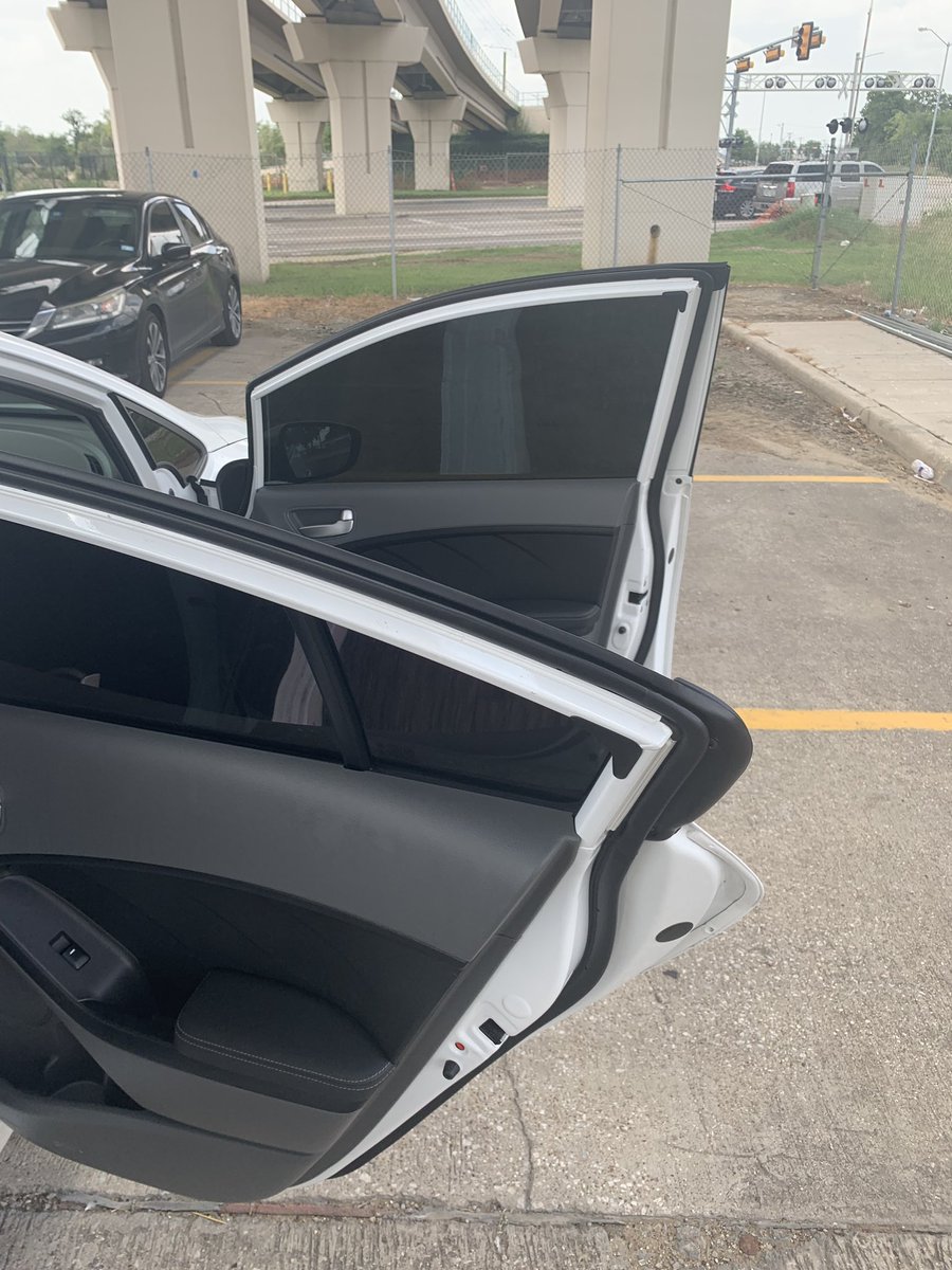 TalibanCustoms's tweet photo. “Fishbowl to a Limo, transparent with the paint job but you can’t see who in though...” 😭🔥 #2018KiaForte #PresidentialTints #TalibanCustoms #IndependenceDay #CustomCars #WindowTint #FollowUs #TFB #KiaForte #CarEnthusiast 🚗💨 https://t.co/fm7VDyQ37i