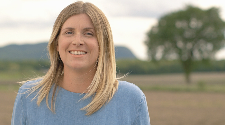 Véronique travaille à temps plein dans l’entreprise familiale. Elle se décrit comme une personne réfléchie, terre-à-terre, ouverte d’esprit, sociable et très transparente.

Regardez son portrait : bit.ly/2XsVHUz
#adlpre