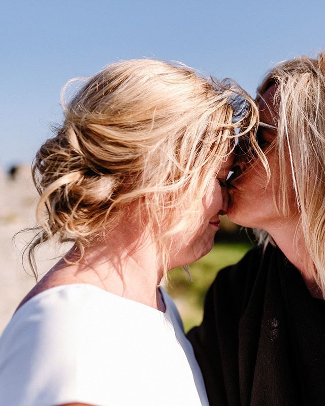 TheSoftestSmacker. #irishwedding
.
.
.
.
.
#weddingphotographer #onefabday #thisisreportage #KinsaleWedding #irishweddingphotographer #elopetoireland #WaterlilyWeddings #chasinglight #weddingphotojournalist #weddingphotojournalism  #irishwedding #irelandwedding #lookslikefil…