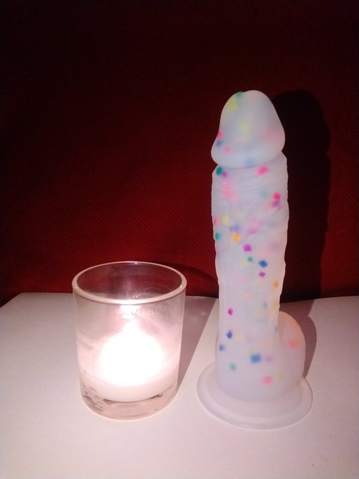 Perfect toy for all your #cosplay needs!! Looks great on camera! Definitely a winning product from @louvivaofficial<a href="/tag/cosplay"class="tags">#cosplay</a><a href="/tag/gypsydoe"class="tags"><span>#gypsydoe</span></a>