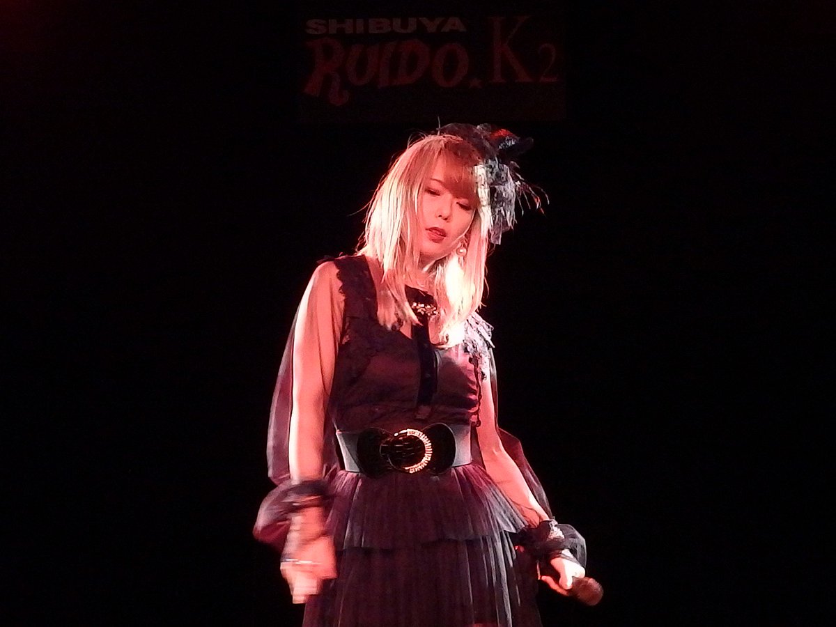 wakaijiiji's tweet image. 723chatoNne⤴︎(ﾅﾂﾐｼｬﾄﾝﾇ)さん

４日の渋谷RUIDO-K2　

～SHIBUYA-Singer Collection-Vol,12～

「殺意」と「喪服」・・・個性的で好きですね！

@natsumiokinawa 　#ナツミシャトンヌ　#ライブ　#RUIDOK2　#渋谷